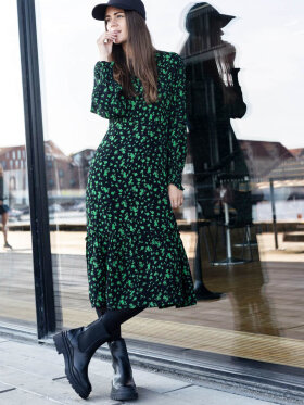 Neo Noir Kjole Sort m/grøn - Mellemlange kjoler - Neo Noir