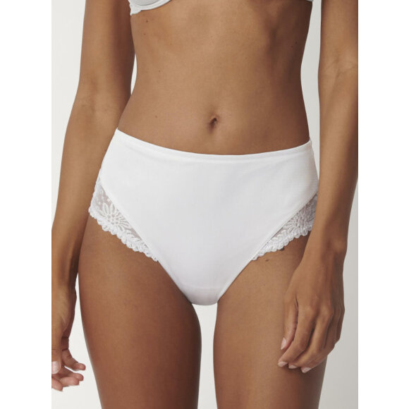 Triumph maxi hvid - Maxi - Triumph