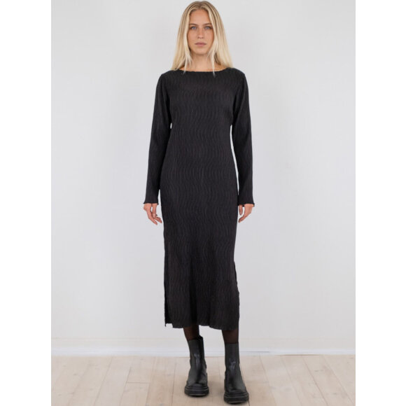 Neo Noir kjole sort - Mellemlange kjoler - Neo Noir