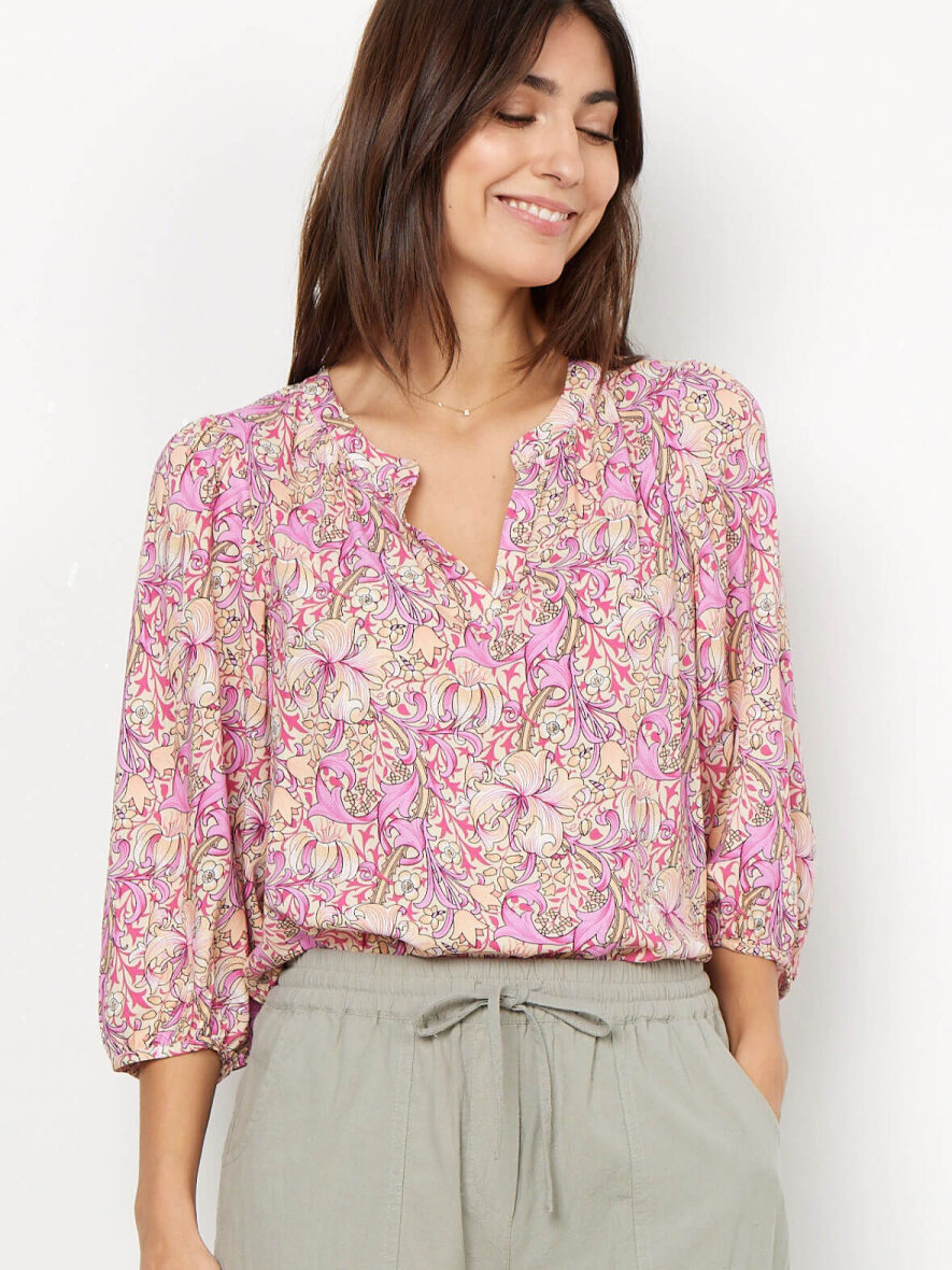 Funktionsfejl Bemærk venligst Bemyndige Feminin bluse med blomsterprint