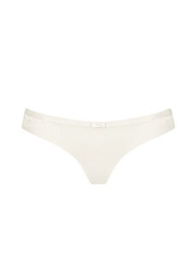 Triumph String S.A. Spotlight - String - Triumph