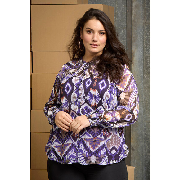 Zhenzi bluse lilla - Overdele til Plus size - Zhenzi Zhenzi bluse lilla - Overdele til Plus size - Zhenzi