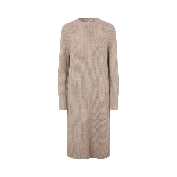 Mbym strik - Lækre striktrøjer til kvinder - mbyM