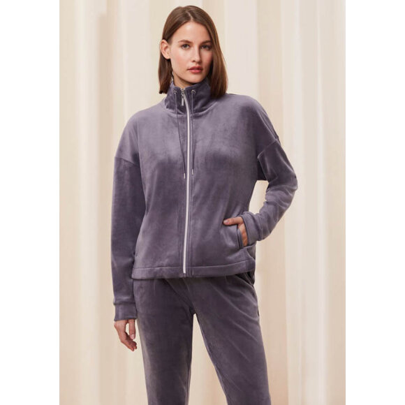 Triumph hjemmesæt - Nattøj og Morgenkåber - Triumph Triumph hjemmesæt - Nattøj og Morgenkåber - Triumph