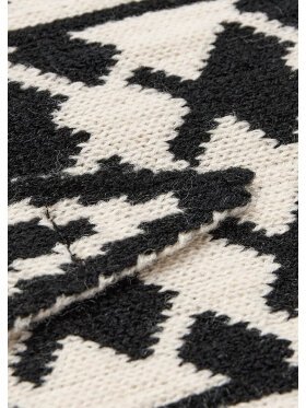 Soyaconcept Tørklæde sort/off - Tørklæder - Soyaconcept 