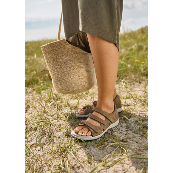 New Feet - New feet sandaler sand