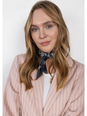 Black Colour Tørklæde sort/hvid - Tørklæder - Black Colour