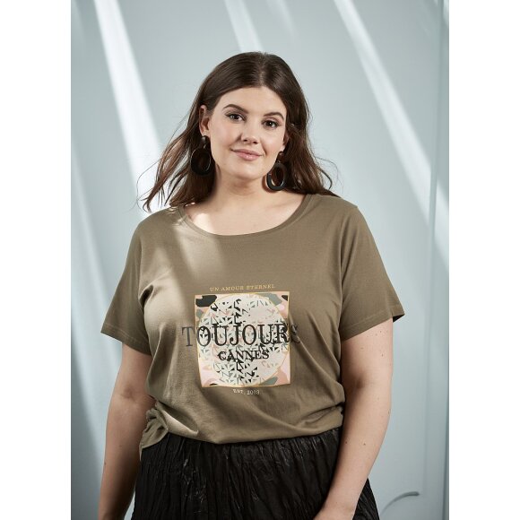 Zhenzi t-shirt - Overdele til Plus size - Zhenzi Zhenzi t-shirt - Overdele til Plus size - Zhenzi