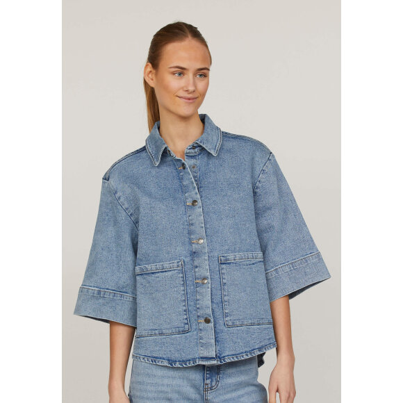 Sisters Point Denim jakke - Jakker & frakker til dame - stort udvalg - Sisters Point