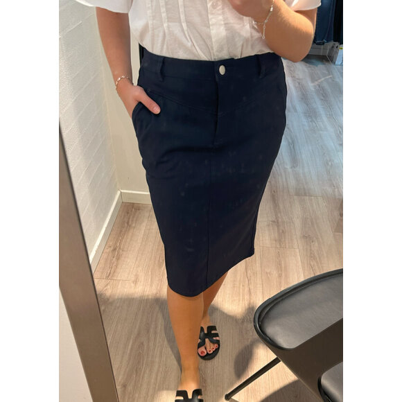 Signature Nederdel navy - Dame - Nederdele - Signature