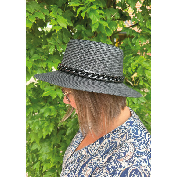 Black Colour Hat Sort - W Hatte - Black Colour