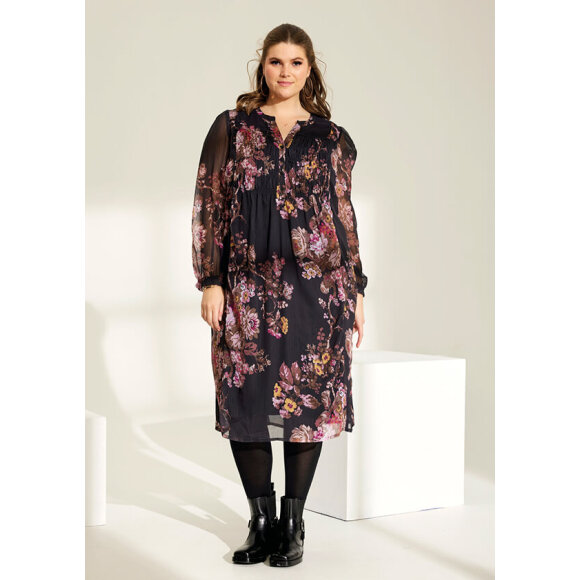 Zhenzi kjole rosa mix - Kjoler til plus size kvinder - Zhenzi