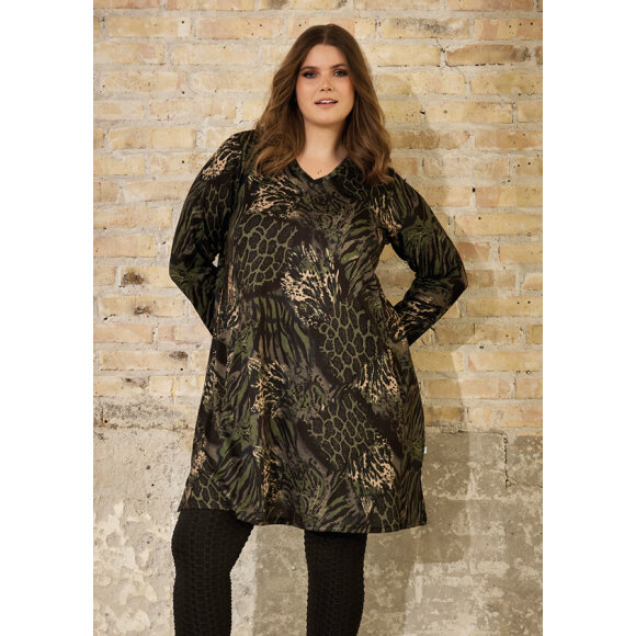 Zhenzi tunika - Kjoler til plus size kvinder - Zhenzi