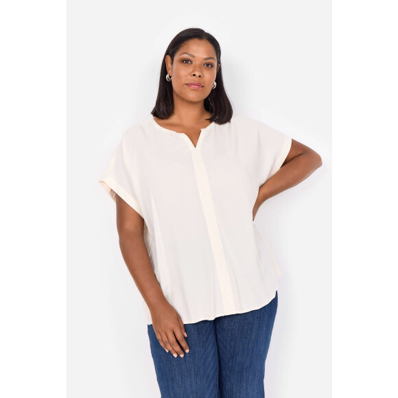 Wasabiconcept bluse off white - Overdele til Plus size - Wasabiconcept