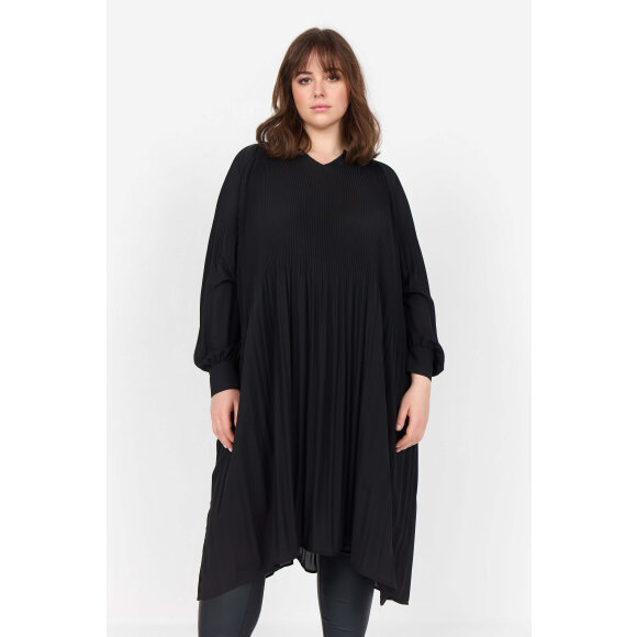 Wasabiconcept kjole - Kjoler til plus size kvinder - Wasabiconcept