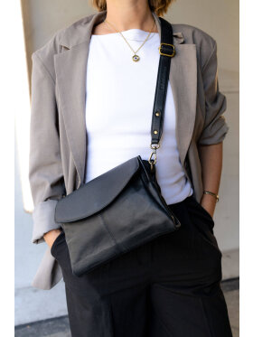 Re:designed sort Liri urban Medium - Tasker & Punge - Re:designed Re:designed sort Liri urban Medium - Tasker & Punge - Re:designed