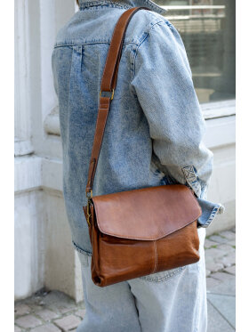 Re:designed Walnut Liri urban Medium - Tasker & Punge - Re:designed Re:designed Walnut Liri urban Medium - Tasker & Punge - Re:designed