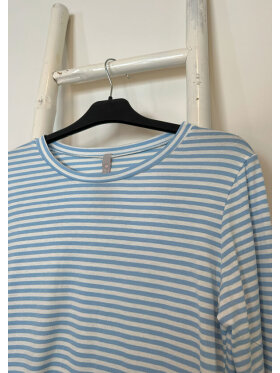 Lisbeth Merrild T-shirt stribet lysblå - Dame - T-shirts - Lisbeth Merrild