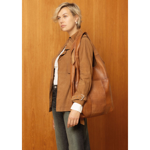 Re:designed - Re:designed Walnut Lyra Urban
