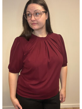 IN FRONT - In Front T-shirt 