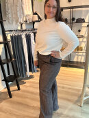 Signature strik - Lækre striktrøjer til kvinder - Signature Signature strik - Lækre striktrøjer til kvinder - Signature