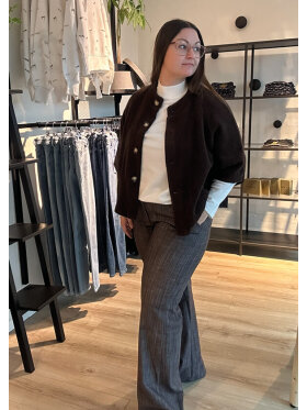 MARTA - Marta Jakke MARTA - Marta Jakke