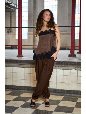 Black Colour top - brun - Lace  - Toppe til dame - Sommertoppe mm. - Black Colour