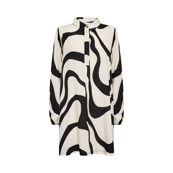 Wasabiconcept tunika/kjole - sort - Overdele til Plus size - Wasabiconcept