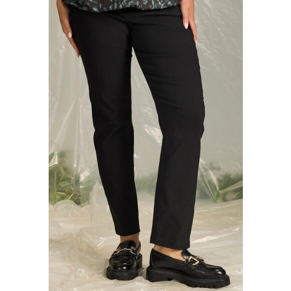 Zhenzi bukser - sort - salsa  - Plus size bukser til kvinder - Zhenzi