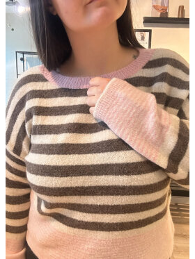 MARTA - Marta Strik - strib