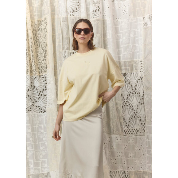 Love & Divine T-Shirt - gul - Dame - T-shirts - love & divine