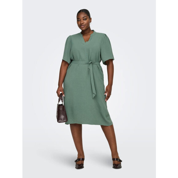 Only Camakoma kjole - Kjoler til plus size kvinder - ONLY CarmaKoma
