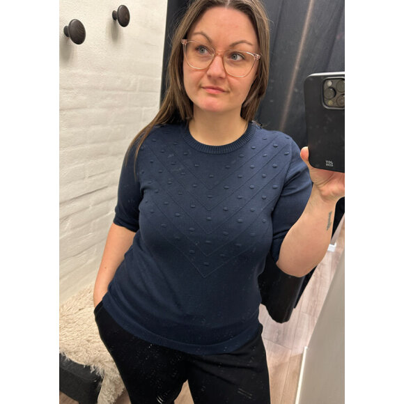 Brandtex strik - marine - Lækre striktrøjer til kvinder - Brandtex