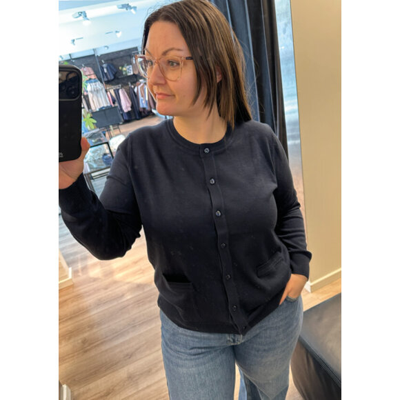 Brandtex cardigan - marine - Lækre striktrøjer til kvinder - Brandtex