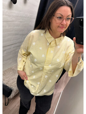 Cassiopeia bluse - gul - Overdele til Plus size - CASSIOPEIA Cassiopeia bluse - gul - Overdele til Plus size - CASSIOPEIA