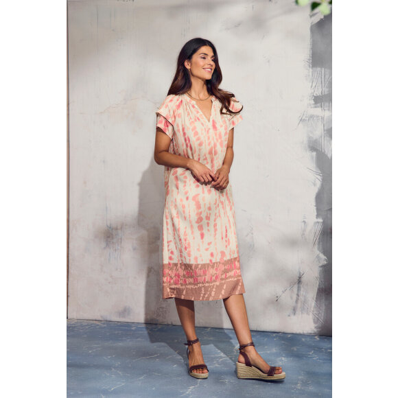 Signature Kjole - coral mix - Mellemlange kjoler - Signature Signature Kjole - coral mix - Mellemlange kjoler - Signature