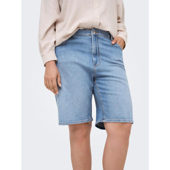 Only Carmakoma shorts - light blue denim  - Plus size bukser til kvinder - ONLY CarmaKoma