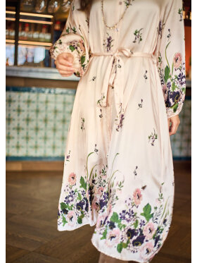 Black Colour Kjole - rosa/blomst - Mellemlange kjoler - Black Colour