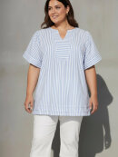 Cassiopeia bluse - lyseblå/stribet - Overdele til Plus size - CASSIOPEIA