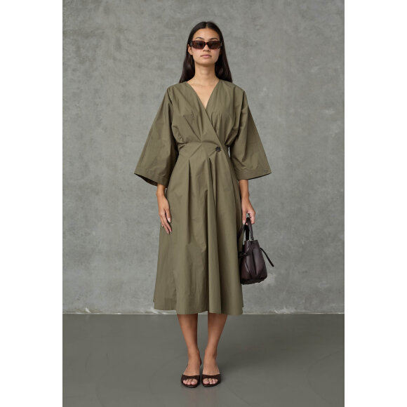 Love & Divine kjole - Khaki - Mellemlange kjoler - love & divine