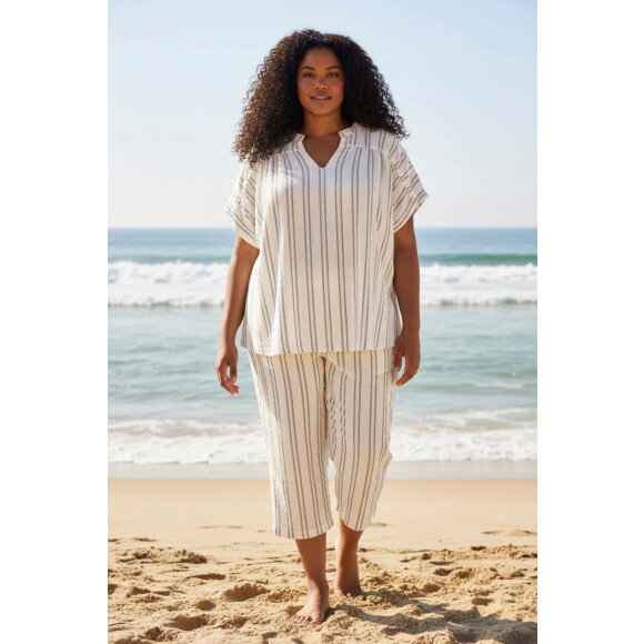 Cassiopeia bluse - Overdele til Plus size - CASSIOPEIA