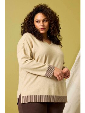 Zhenzi Strik - sand - Overdele til Plus size - Zhenzi Zhenzi Strik - sand - Overdele til Plus size - Zhenzi