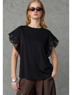 Love & divine t-shirt - sort - Dame - T-shirts - love & divine Love & divine t-shirt - sort - Dame - T-shirts - love & divine
