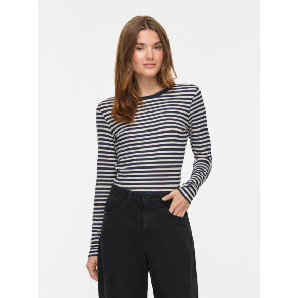 Vila T-shirt L/Æ - off/navy striber - Dame - T-shirts - VILA