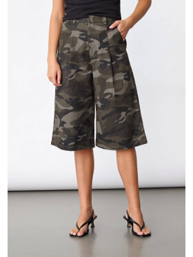 Sisters Point - bermuda shorts - camouflage - Dame - Shorts & Knickers - Sisters Point Sisters Point - bermuda shorts - camouflage - Dame - Shorts & Knickers - Sisters Point