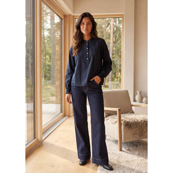 Prepair bluse - Gabriella - Navy - Dame - Bluser - Prepair Prepair bluse - Gabriella - Navy - Dame - Bluser - Prepair