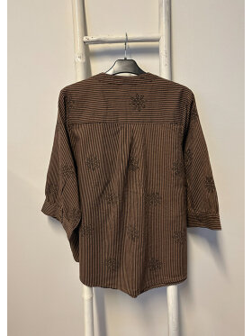 Cassiopeia bluse - Elissa - Brown combi - Overdele til Plus size - Cassiopeia